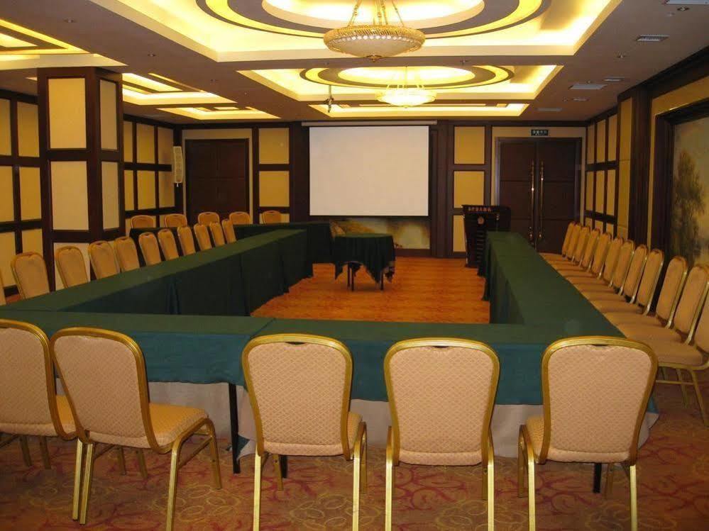 New Paris Hotel Harbin Exterior foto