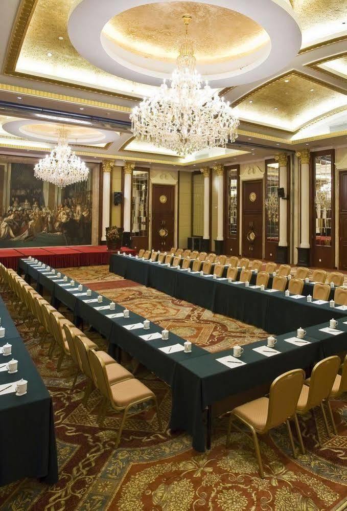 New Paris Hotel Harbin Exterior foto