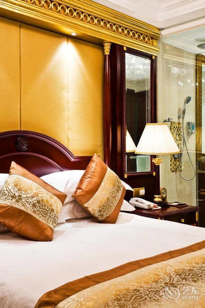New Paris Hotel Harbin Exterior foto